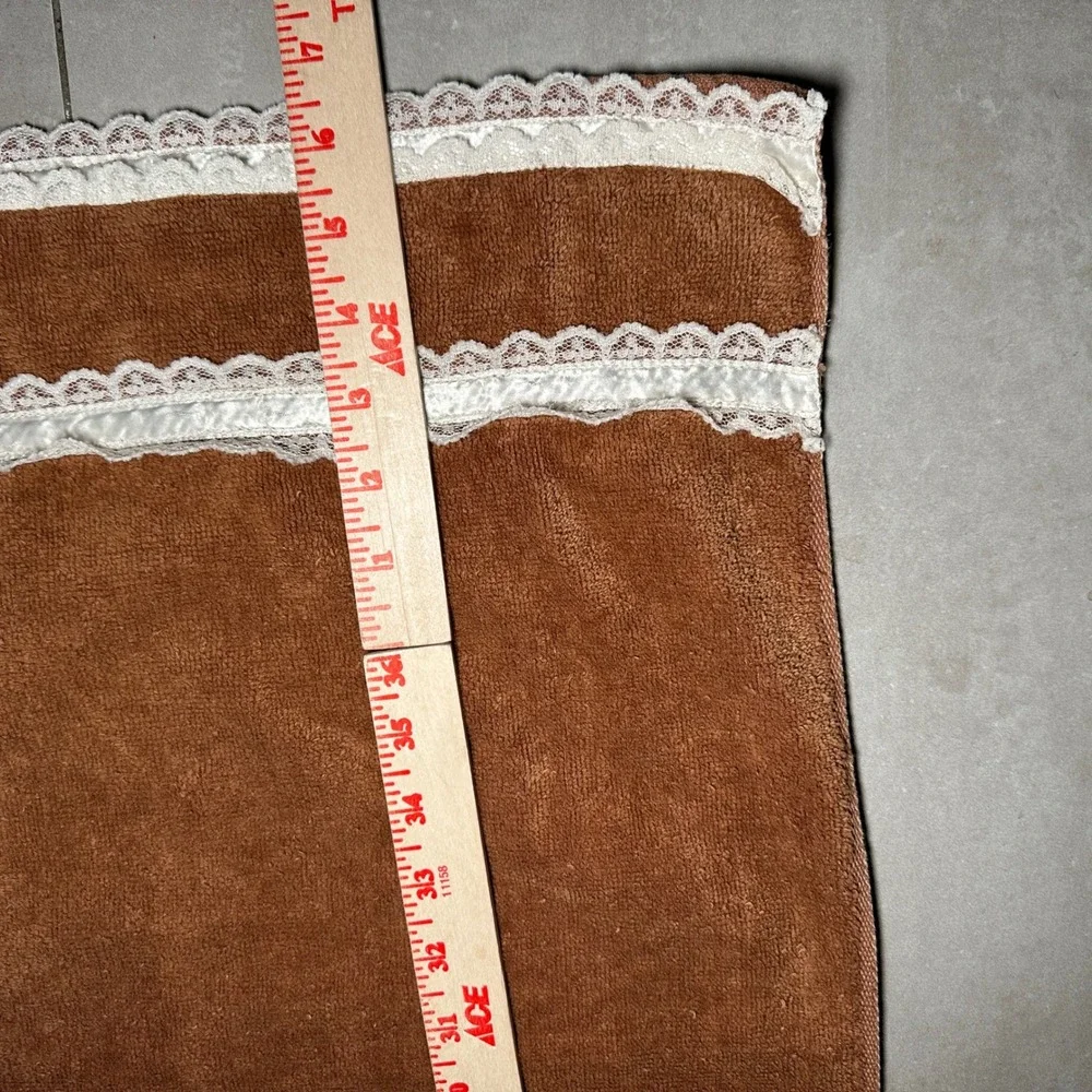 60's Sears Bath‎ Towel Brown Lace Trim Our Better Quality Fringe Bow